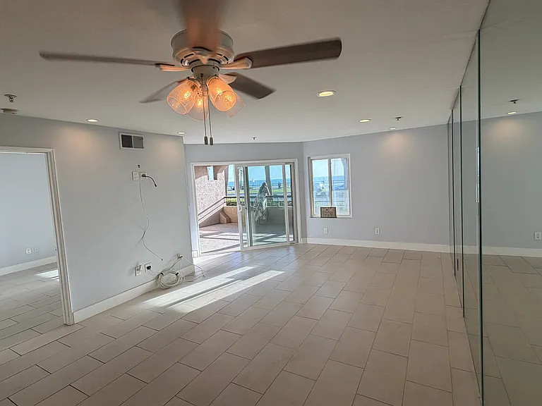 1200 Pacific Coast Hwy #117 — Photo 24