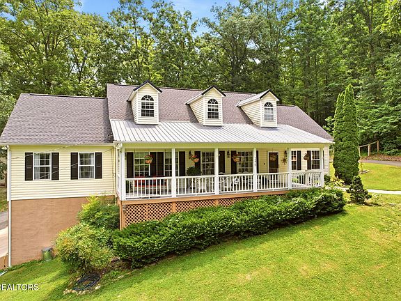 3rd image of 245 Rocky Top Rd