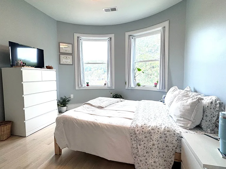 3 University Rd #1 — Photo 11
