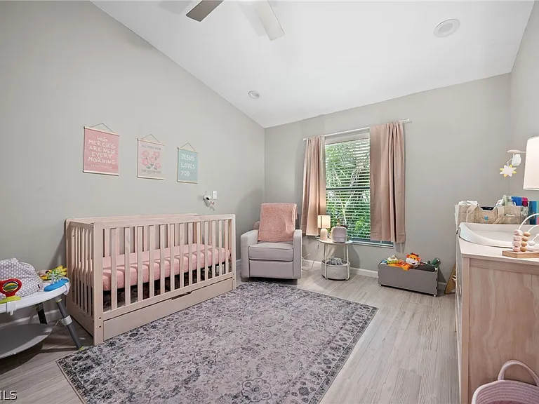 17611 Marco Island Ln — Photo 25