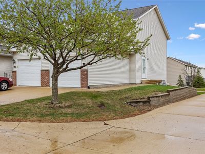 3030 Samuel Ct SW UNIT D, Cedar Rapids, IA, 52404