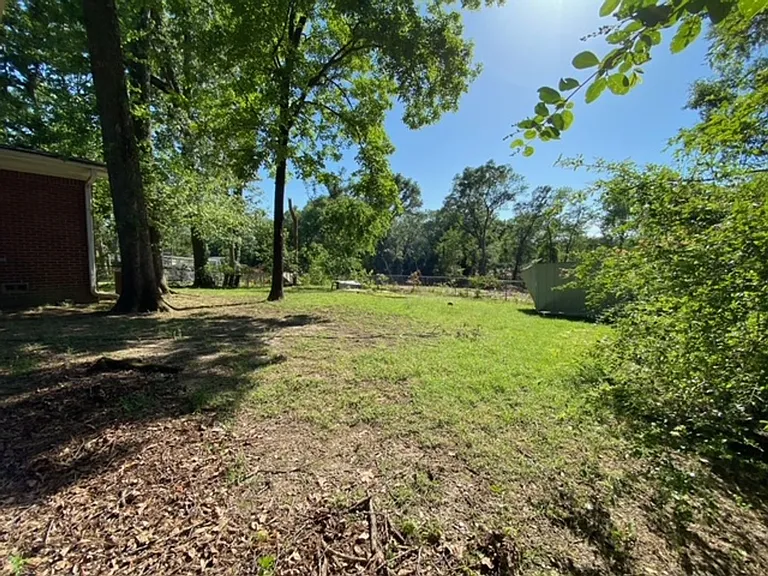 2805 Medina Dr — Photo 19