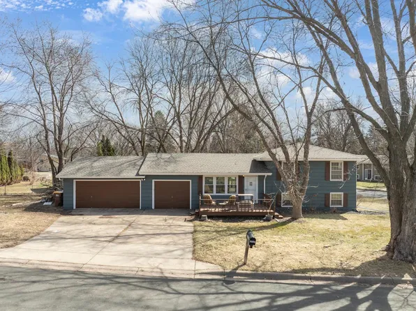 3504 Oak Ter, White Bear Lake, MN 55110