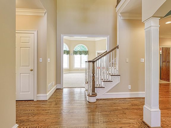 4th image of 234 N Lake Emory Dr