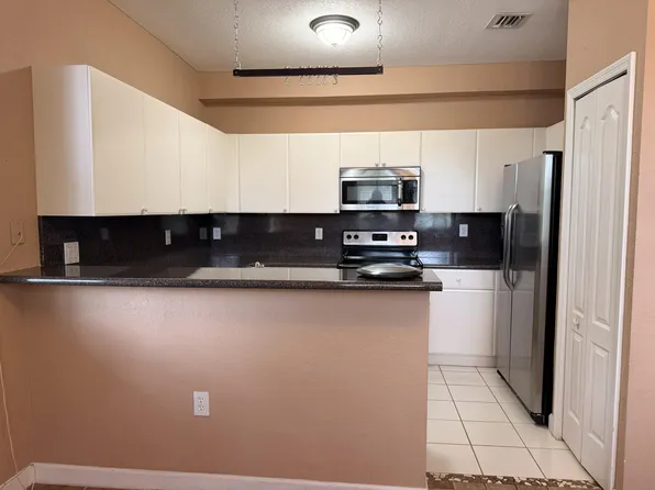 (undisclosed Address), Plantation, FL 33324