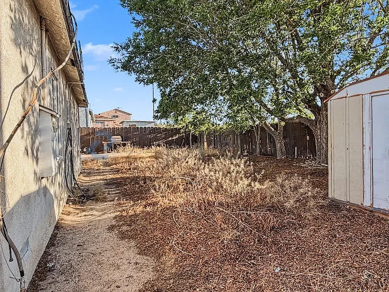 720 Mount Vernon Ave — Photo 19