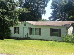 723 Squirrel Rd, Defuniak Springs, FL 32433