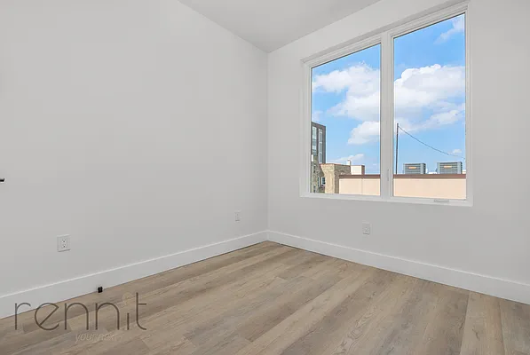 Rented by Rennit Inc. | media 24