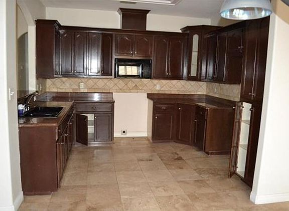 3rd image of 3300 Santa Teresa