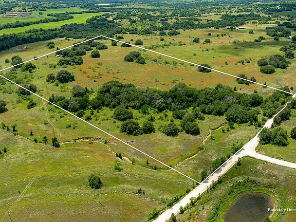 3rd image of 2 County Road 277