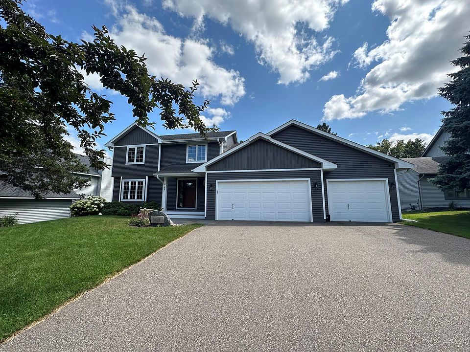 1st image of 1428 Interlachen Cir