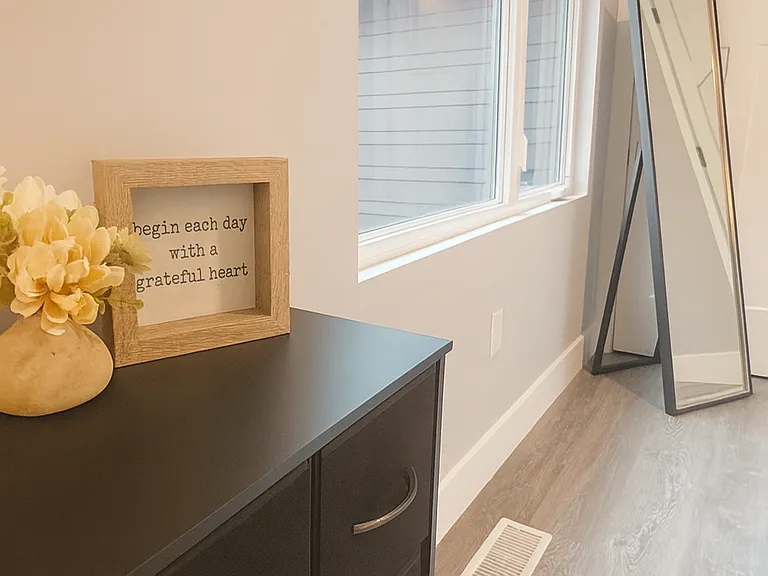 443 N Highland Ave — Photo 20