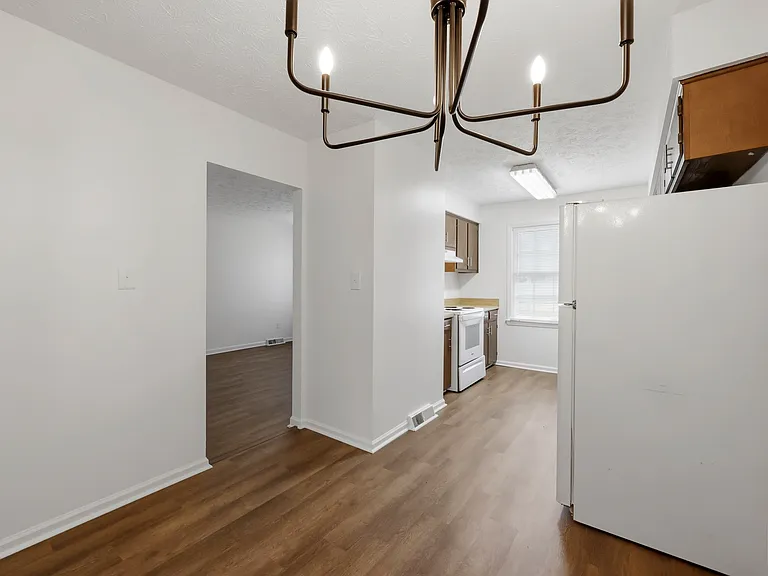 3215 Aqueduct Dr #B — Photo 7
