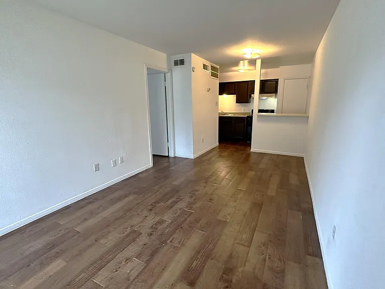 Timber Crossing Apartments — Photo 13