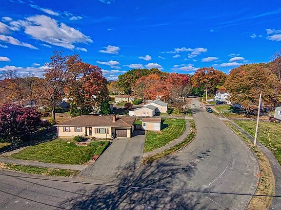 2nd image of 68 Parenteau Dr