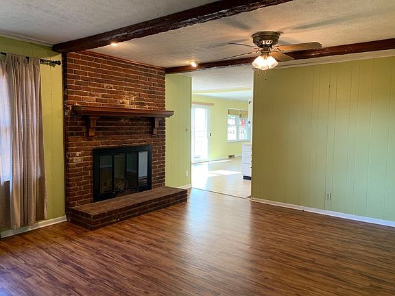 2nd image of 1833 Forest Acres Dr