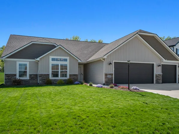 13689 Copper Strike Pass, Fort Wayne, IN 46845