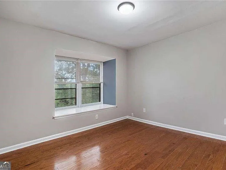 122 Maison Pl NW — Photo 3