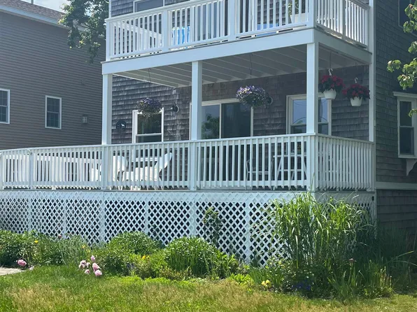86 Kings Highway, Hampton, NH 03842