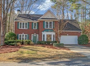 8006 Huntcliff Rd, Woodstock, GA 30189