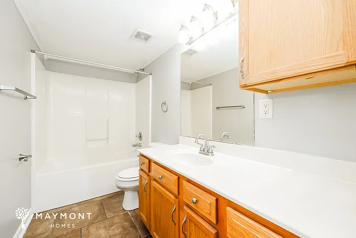 3201 Shallow Creek Cir — Photo 14