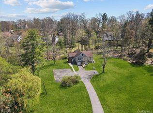 9 S Ln, Katonah, NY 10536