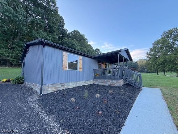 2nd image of 131 Baltzley Valley Rd NE