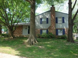 6914 Gillings Rd, Springfield, VA 22152