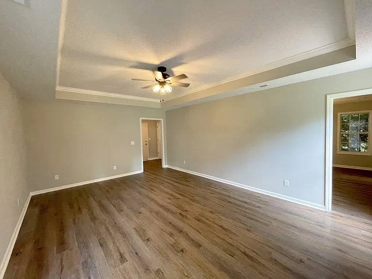 100 Brook Glen Dr — Photo 7