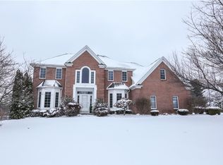 37 Olde Prestwick Way, Penfield, NY 14526