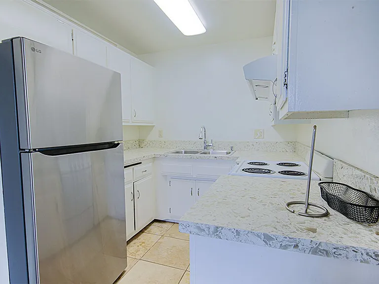 5542 Fernhill Cir — Photo 29