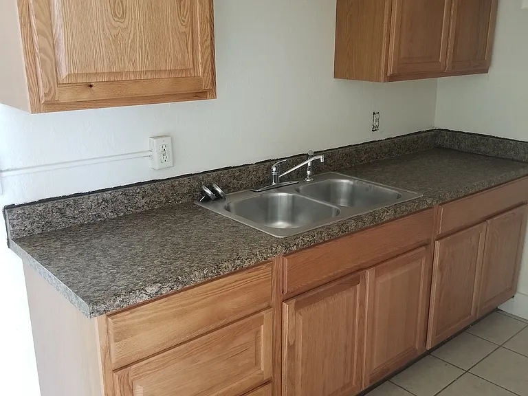 536 S 54th St #3 — Photo 7