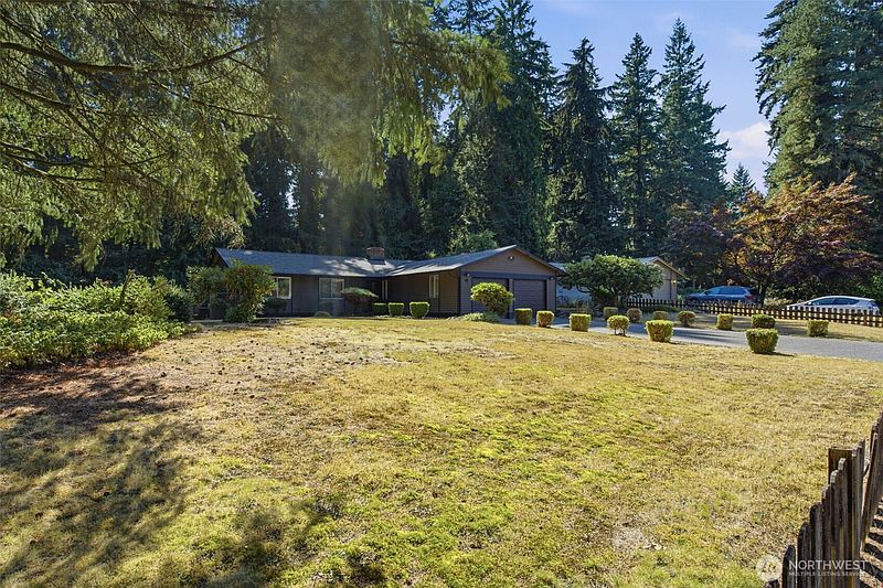 4th image of 11 NW Bridle Ridge Pl