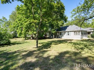 2209 9th St, Muskegon Heights, MI 49444