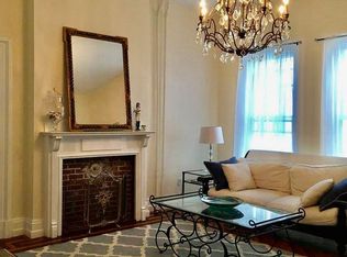 42 Mann Ave #5R, Newport, RI 02840