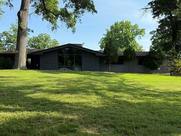 1 Clayton Downs Ln