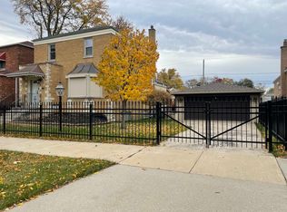 10420 S Prairie Ave, Chicago, IL 60628