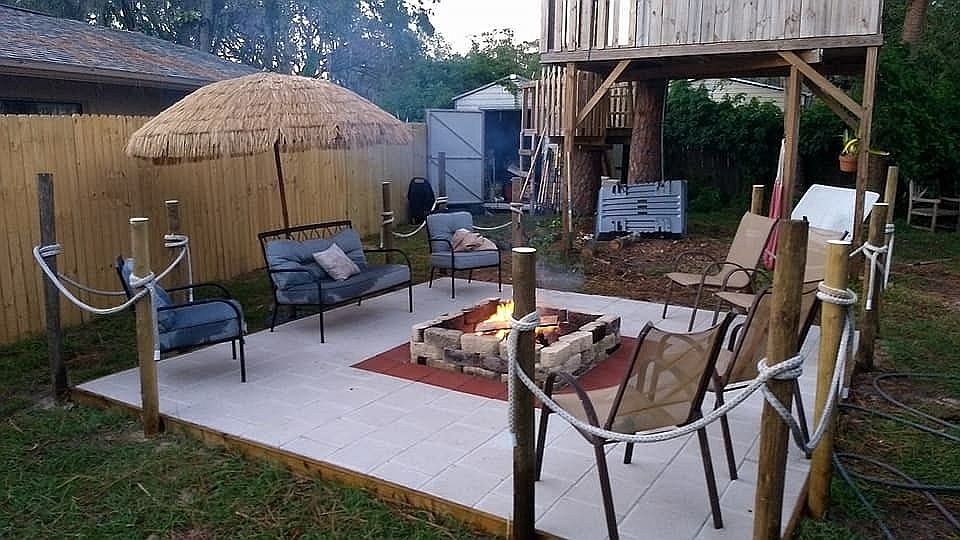 1st image of 7601 Laurel Oak Ct