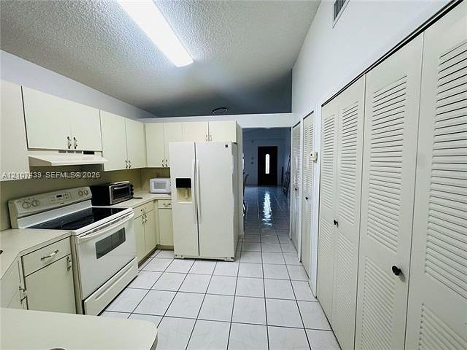 1st image of 2549 W 73rd Pl #2549