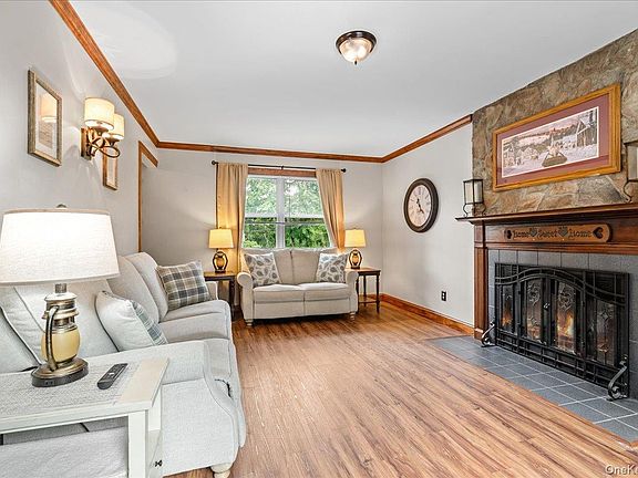 5th image of 7 Laura Road