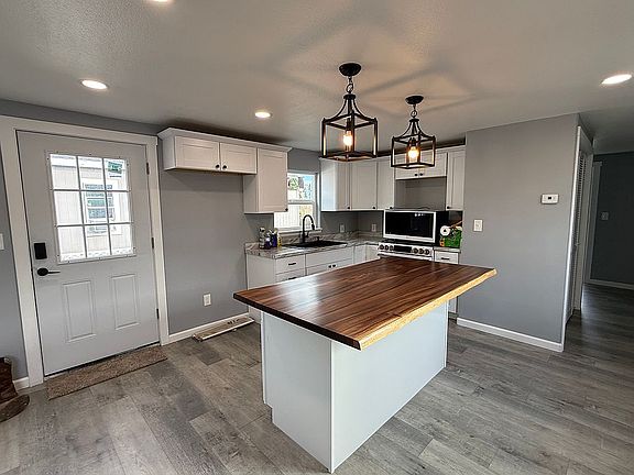 2nd image of 5901 Coffeen Ave Lot 60