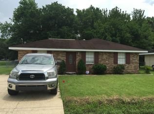 572 Camelia Ave, La Place, LA 70068