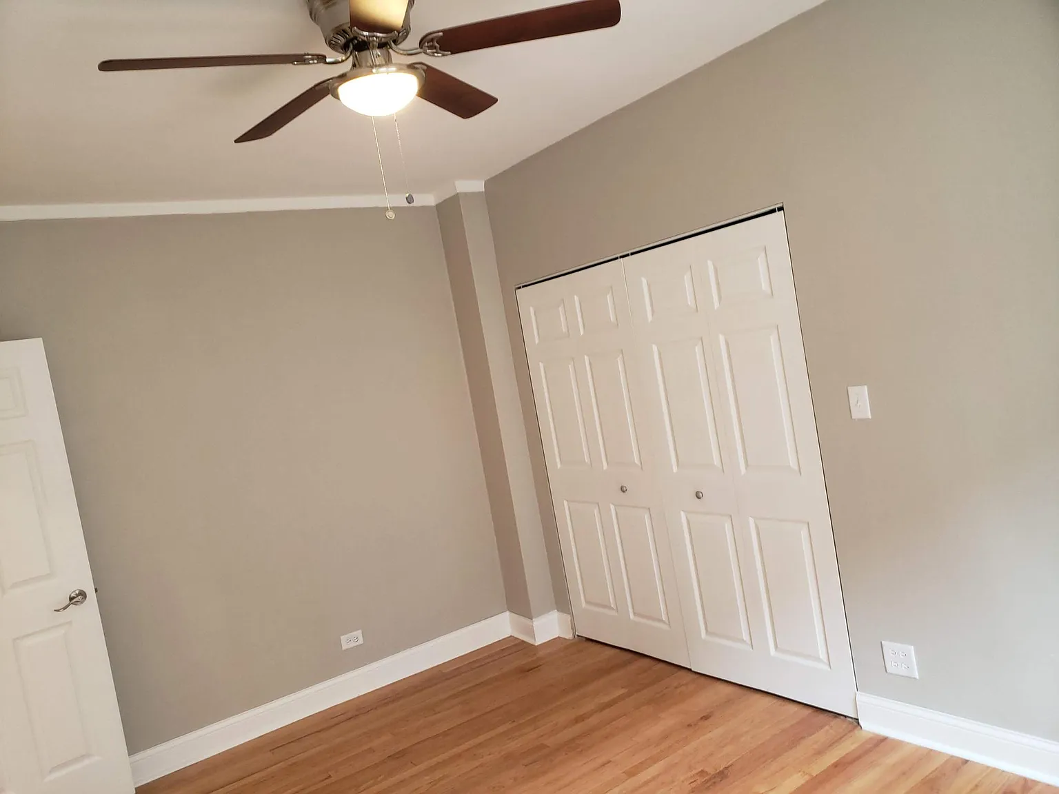 2 bed, 1100 sqft, $1,899 — Photo 3