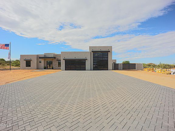 3rd image of 2823 W DESERT HILLS Drive