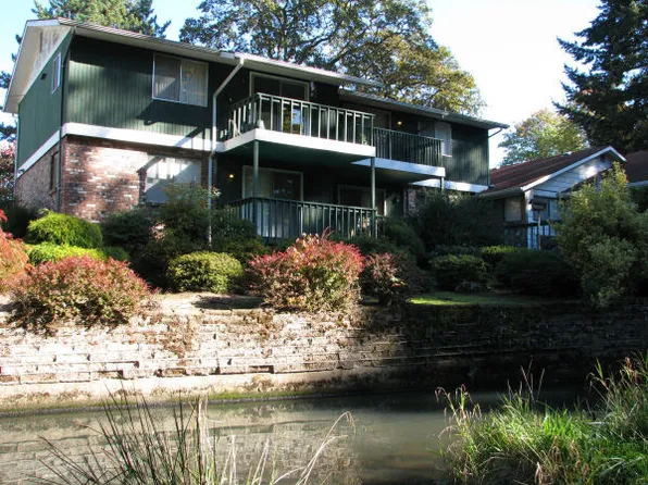 Two Bedroom Apartment by Bush Park, 1149 Waller St SE, Salem, OR 97302