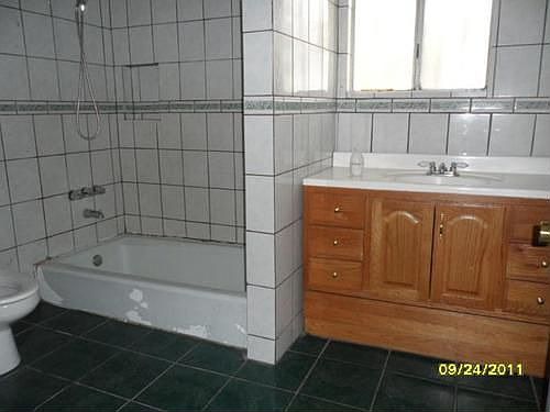 4th image of 12753 Bradley Ave