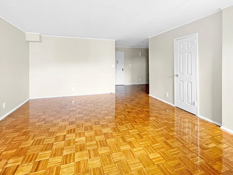 35 N 3rd Ave #2A — Photo 4