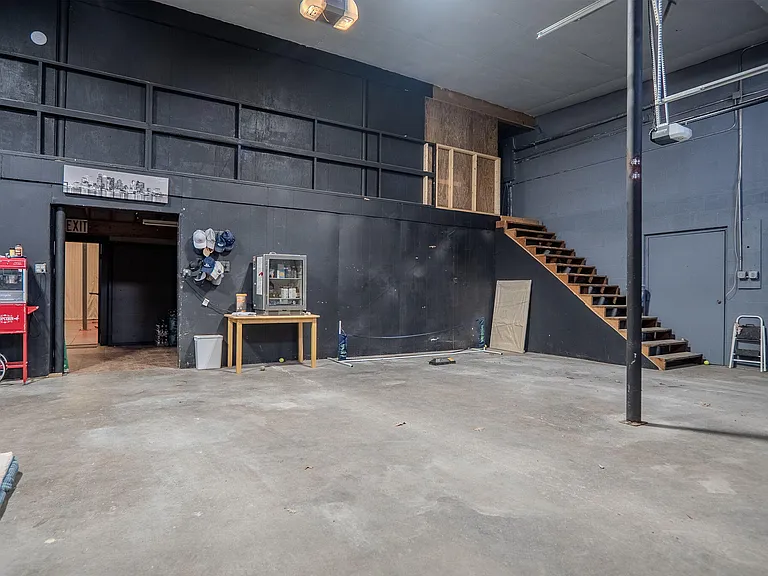 709 Kentucky Ave — Photo 52
