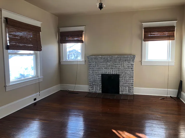 112 N Bruffey St — Photo 10