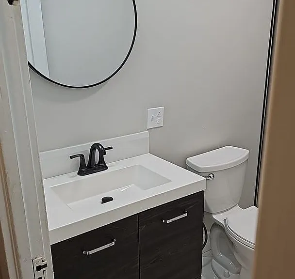 414 E Marshall St — Photo 10